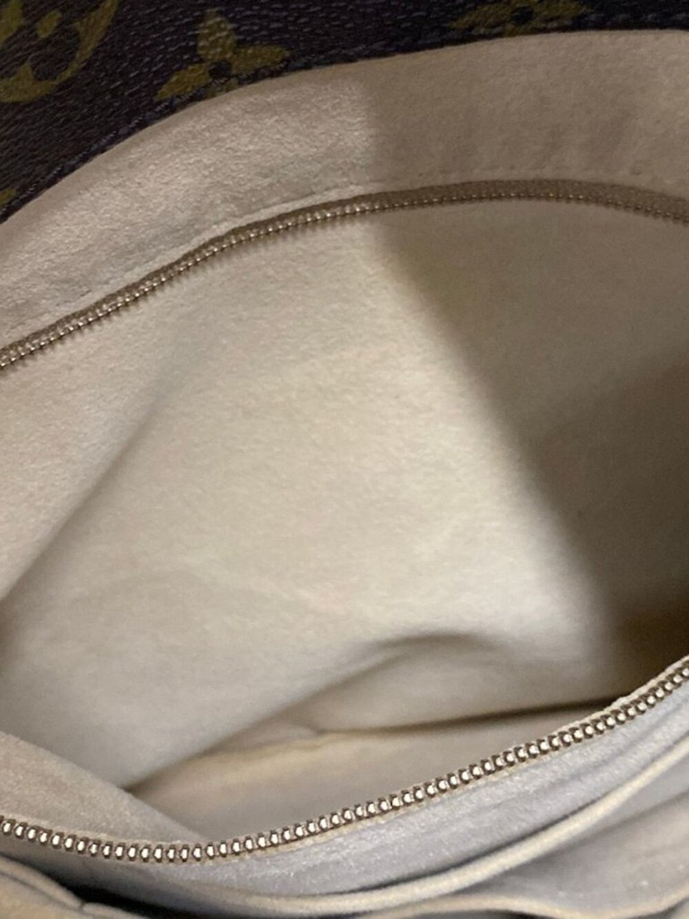 Louis Vuitton Handbag Monogram MM - Picture 15 of 15